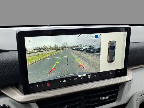 New 2026 Ford Explorer Active image 23