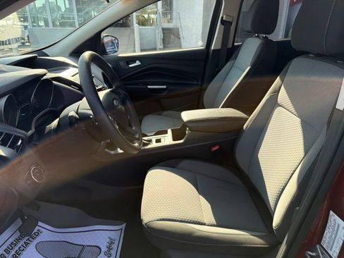 Used 2017 Ford Escape SE AWD/4WD image 13