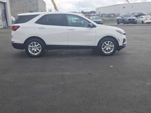 Used 2024 Chevrolet Equinox LS FWD image 8