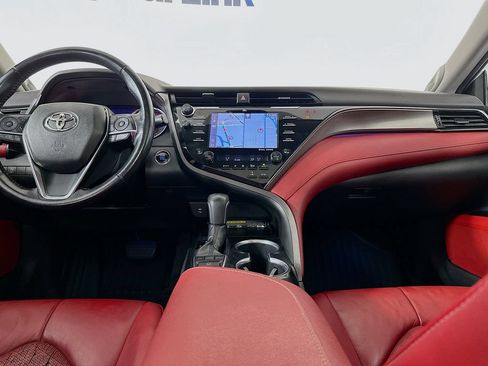 Used 2019 Toyota Camry XSE w/ Navigation Package FWD image 29