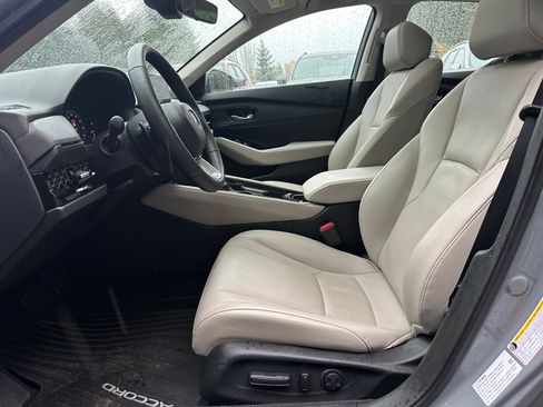 Used 2025 Honda Accord Touring image 19