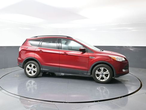 Used 2014 Ford Escape SE w/ Equipment Group 201A image 4
