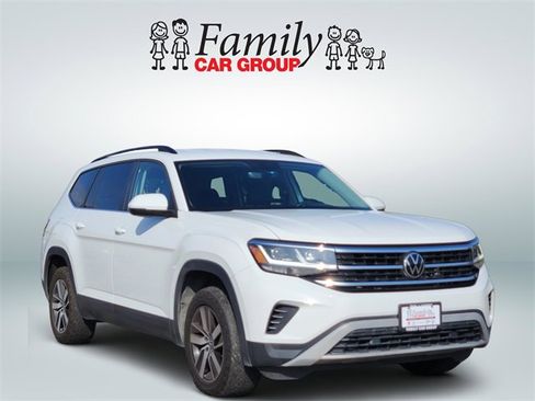Used 2021 Volkswagen Atlas SE image 2