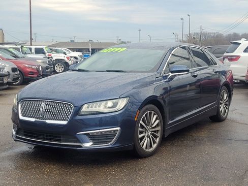 Used 2017 Lincoln MKZ Premiere image 5