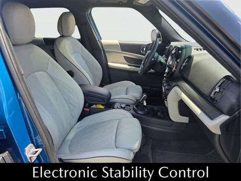 Used 2024 MINI Cooper Countryman S w/ Signature Upholstery Package FWD image 18
