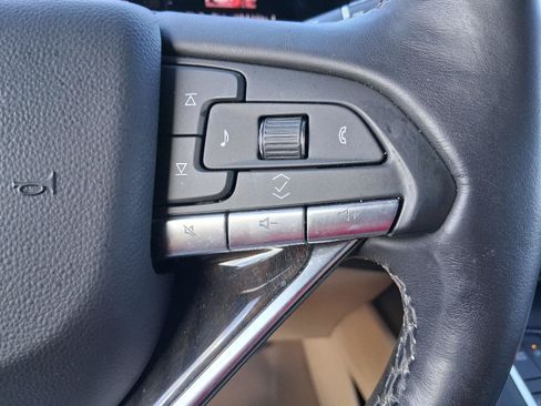 Used 2023 Cadillac Escalade Premium Luxury AWD/4WD image 44