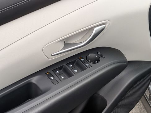 New 2026 Hyundai Tucson SEL image 15