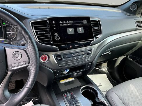 Used 2023 Honda Passport EX-L image 10