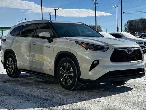Used 2021 Toyota Highlander XLE image 13