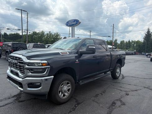 Used 2026 RAM 2500 Tradesman AWD/4WD image 4