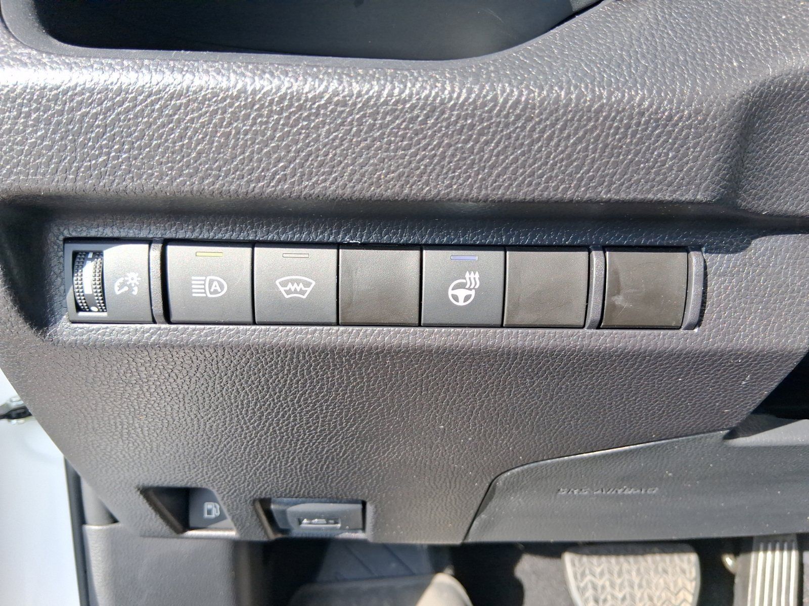 Used 2025 Toyota RAV4 Woodland Edition w/ Weather Package AWD/4WD image 24