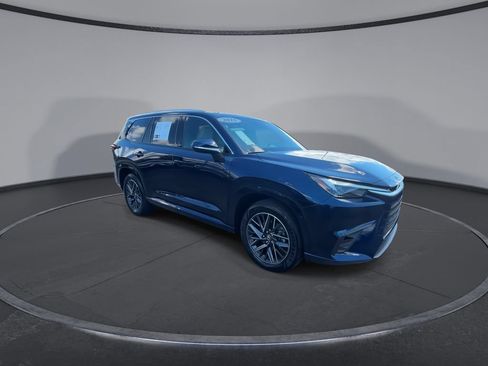 Used 2025 Lexus TX 350 AWD w/ Technology Package image 3