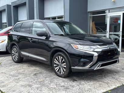 Used 2020 Mitsubishi Outlander ES