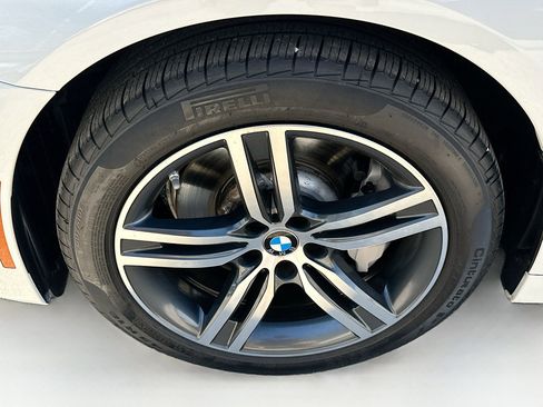 Used 2023 BMW 530i w/ Premium Package image 35