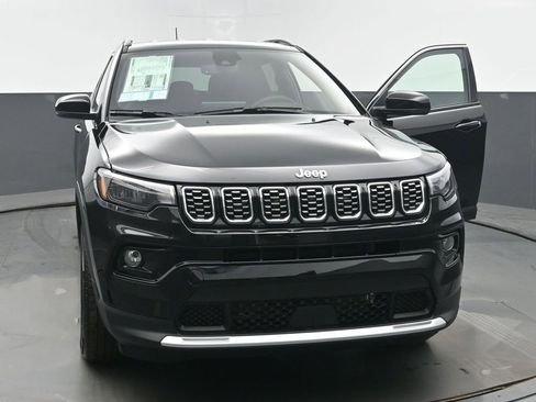 New 2026 Jeep Compass Limited image 8