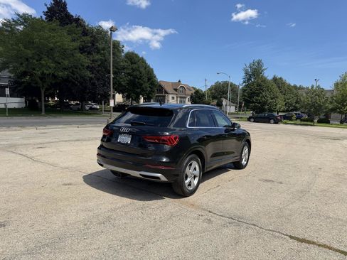Used 2020 Audi Q3 2.0T Premium w/ Convenience Package AWD/4WD image 7