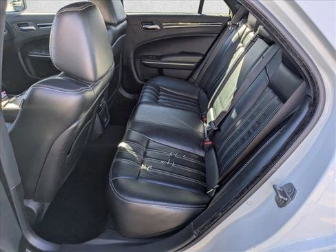 Used 2019 Chrysler 300 S image 19