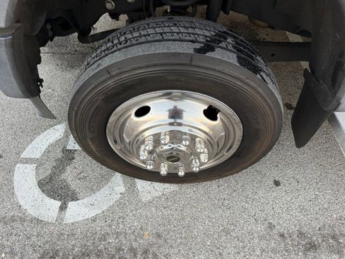 Used 2021 Ford F550 2WD Regular Cab Super Duty image 14