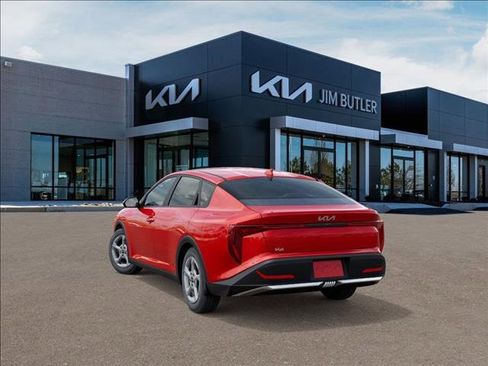 New 2025 Kia K4 LXS image 4