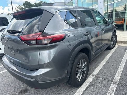 Used 2024 Nissan Rogue S AWD/4WD image 3
