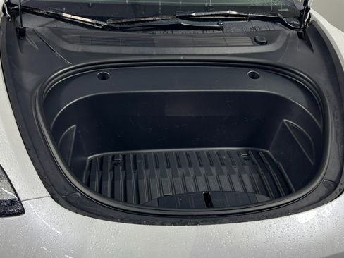 Used 2023 Tesla Model 3 Performance image 31