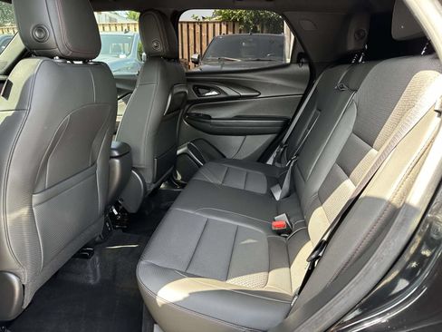 Used 2023 Chevrolet TrailBlazer RS w/ Convenience Package AWD/4WD image 23