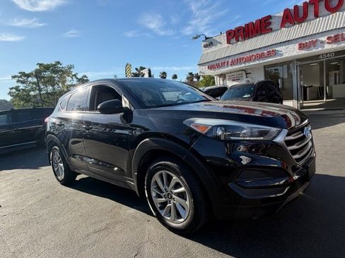 Used 2018 Hyundai Tucson SE w/ Cargo Package FWD image 10