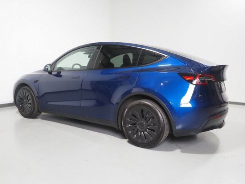 Used 2023 Tesla Model Y Long Range AWD/4WD image 9