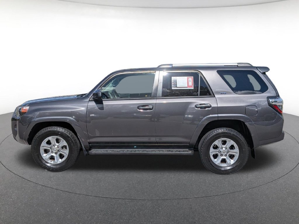 Used 2019 Toyota 4Runner SR5 AWD/4WD image 2