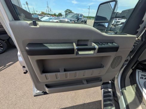 Used 2010 Ford F250 Lariat AWD/4WD image 18