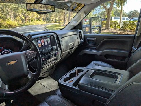 Used 2019 Chevrolet Silverado 2500 LT w/ All Star Edition image 11