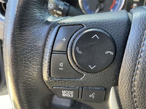 Used 2017 Toyota Corolla SE image 19