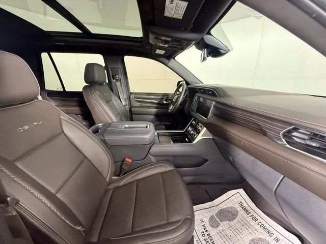 Used 2024 GMC Yukon Denali AWD/4WD image 37