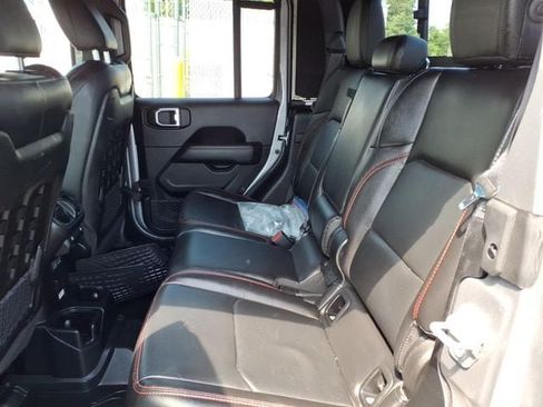 Used 2020 Jeep Gladiator Rubicon AWD/4WD image 17