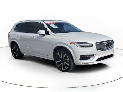 Used 2023 Volvo XC90 B6 Plus w/ Protection Package AWD/4WD image 1