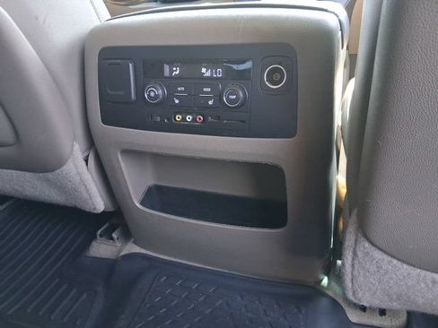 Used 2015 Chevrolet Tahoe LTZ AWD/4WD image 15