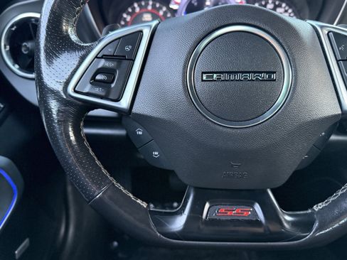 Used 2019 Chevrolet Camaro SS image 25