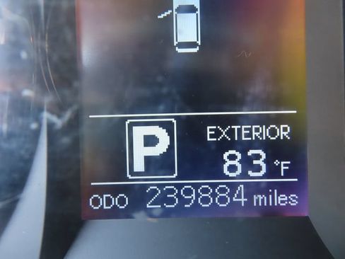 Used 2016 Toyota Sienna LE AWD/4WD image 28