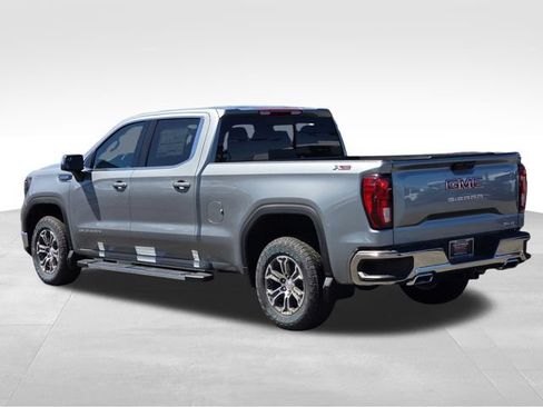New 2026 GMC Sierra 1500 SLE AWD/4WD image 3