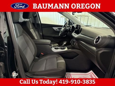 Used 2025 Chevrolet Blazer LT FWD image 14