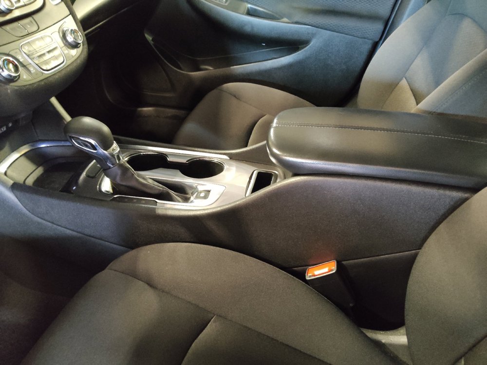 Used 2023 Chevrolet Malibu LT FWD image 26