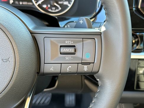 New 2025 Nissan Pathfinder SV w/ SV Premium Package image 28