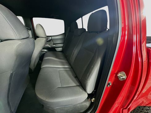 Used 2017 Toyota Tacoma TRD Sport w/ Tow Package RWD image 26
