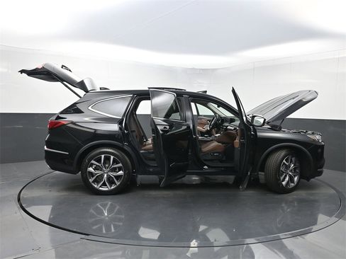Used 2024 Acura MDX SH-AWD w/ Technology Package image 41