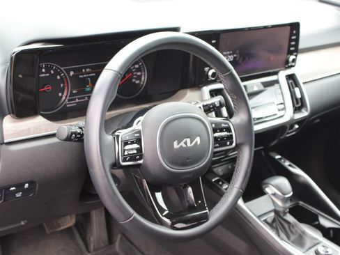 Used 2023 Kia Sorento X-Line EX AWD/4WD image 11