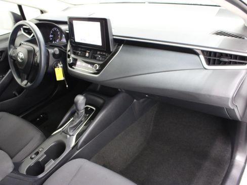 Used 2023 Toyota Corolla LE FWD image 32