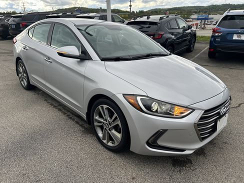 Used 2017 Hyundai Elantra Limited FWD image 1