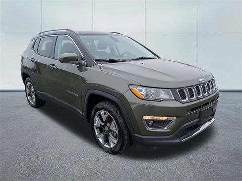 Used 2018 Jeep Compass Limited image 1
