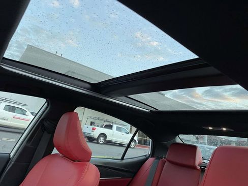 Used 2025 Toyota Camry XSE w/ Premium Plus Package image 31