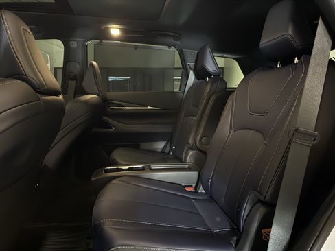 Certified 2026 INFINITI QX60 Sport w/ Dark Cargo Package AWD/4WD image 15